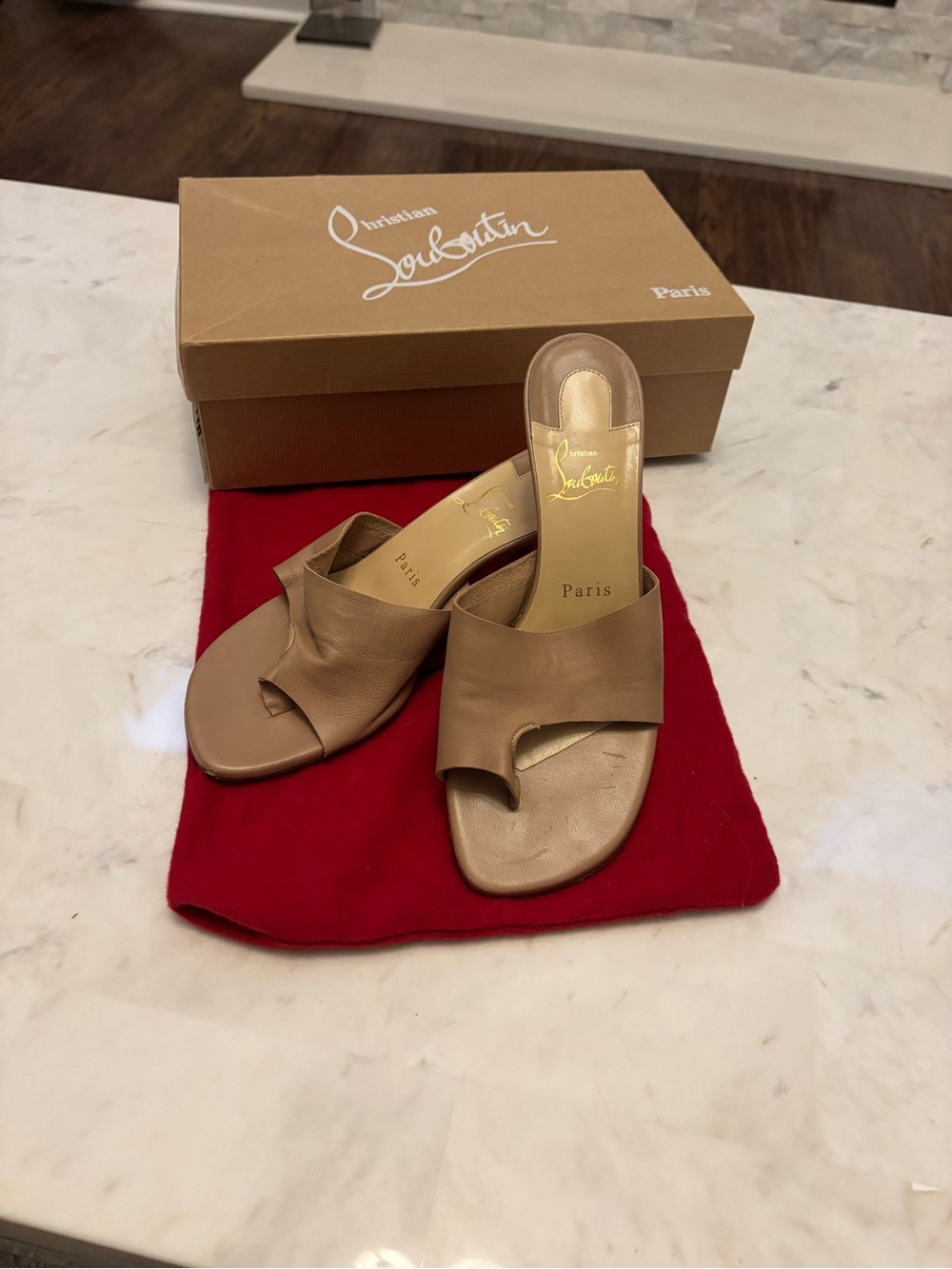 Authentic Christian Louboutin Beige Leather Slide Mules sandal with kitten heel
